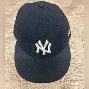 NY Yankees Baseball Cap Navy 7 3/8 MLB New Era Official On-Field Cap
